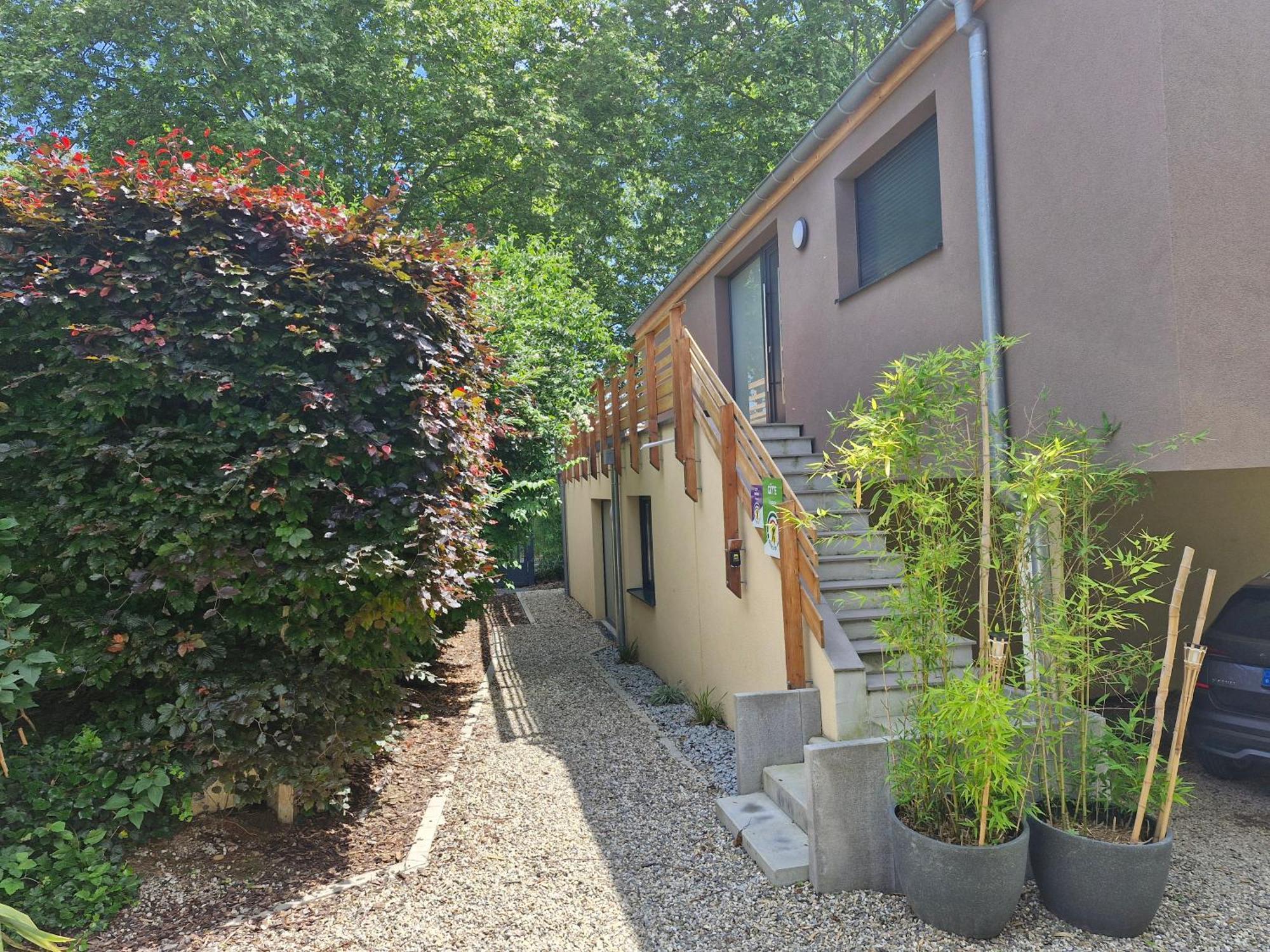 Gite-Appart Com' "Des Cimes Et Jardin" Illkirch-Graffenstaden Zewnętrze zdjęcie